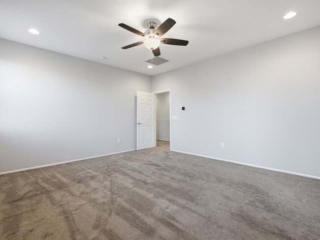 Building Photo - Spacious Two-Story Home with Open Living & Community Pool Access