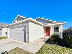 Building Photo - Charming Single-Story Home in Amenity-Rich Community