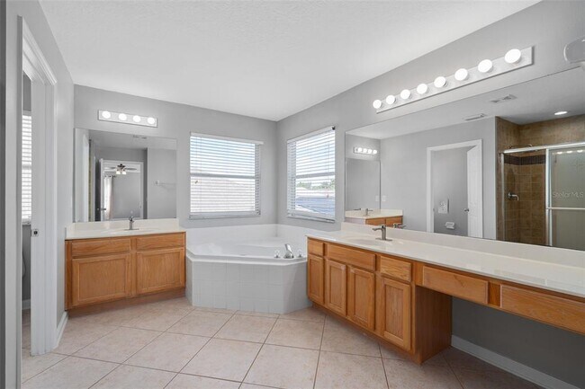Building Photo - 1555 Harrier Dr