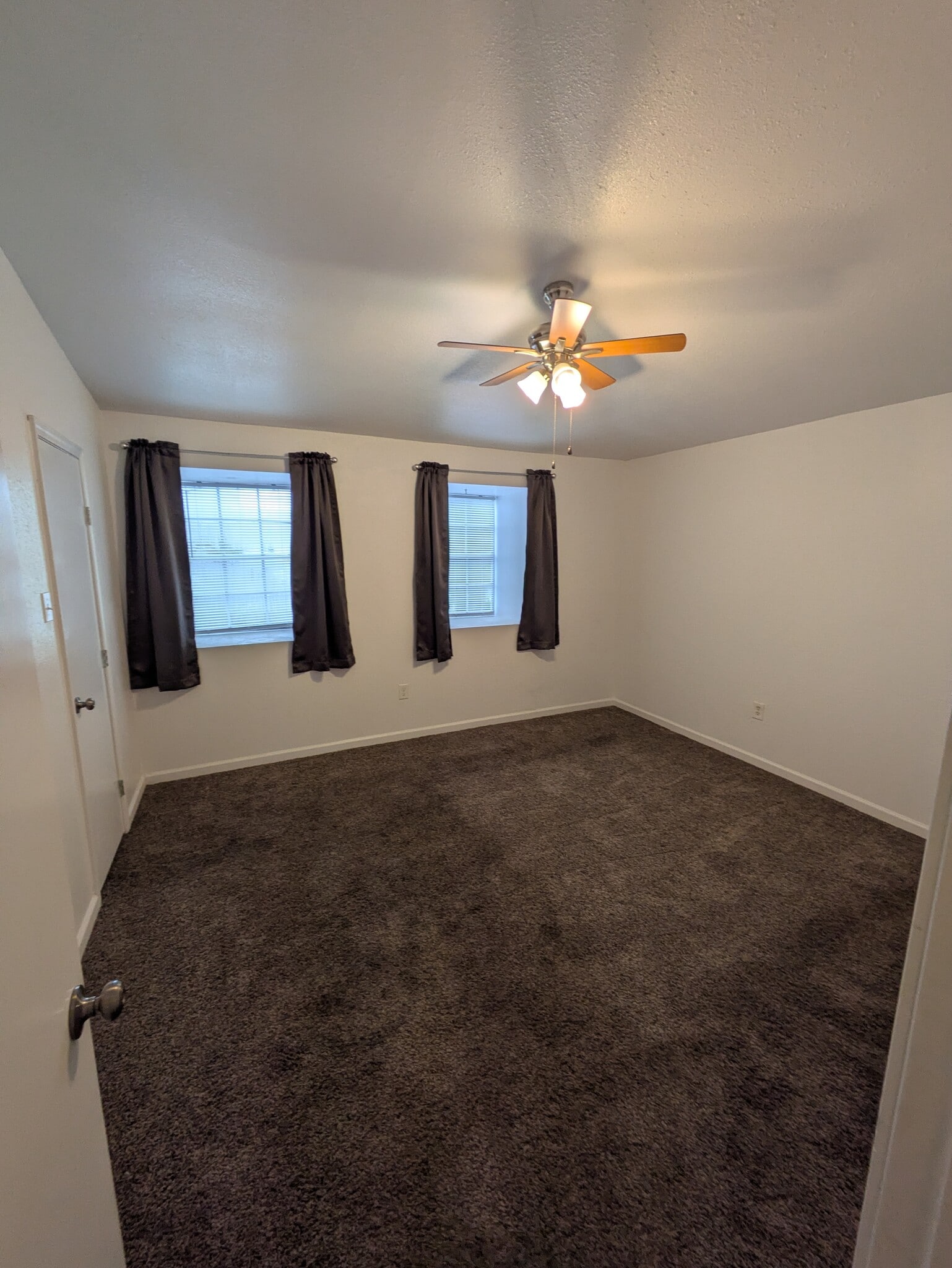 Master bedroom - 4340 Georgia Ave