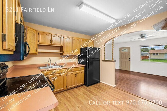 Building Photo - 3211 Fairfield Ln