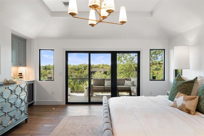 Building Photo - 5914 Cape Coral Dr