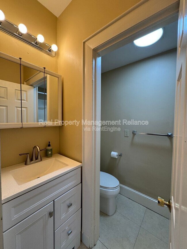 Building Photo - 16 Franklin Pl