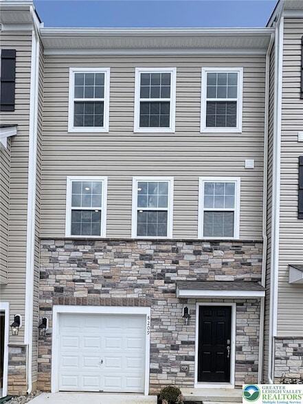 Building Photo - 8209 Brodie Ct