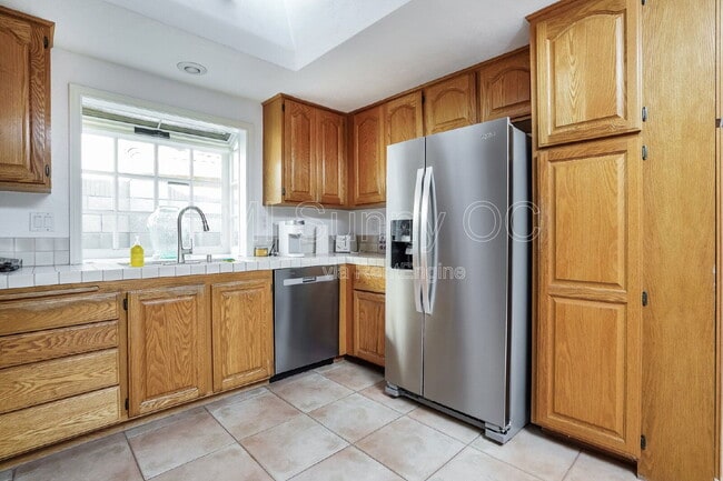 Building Photo - 9379 Esther St