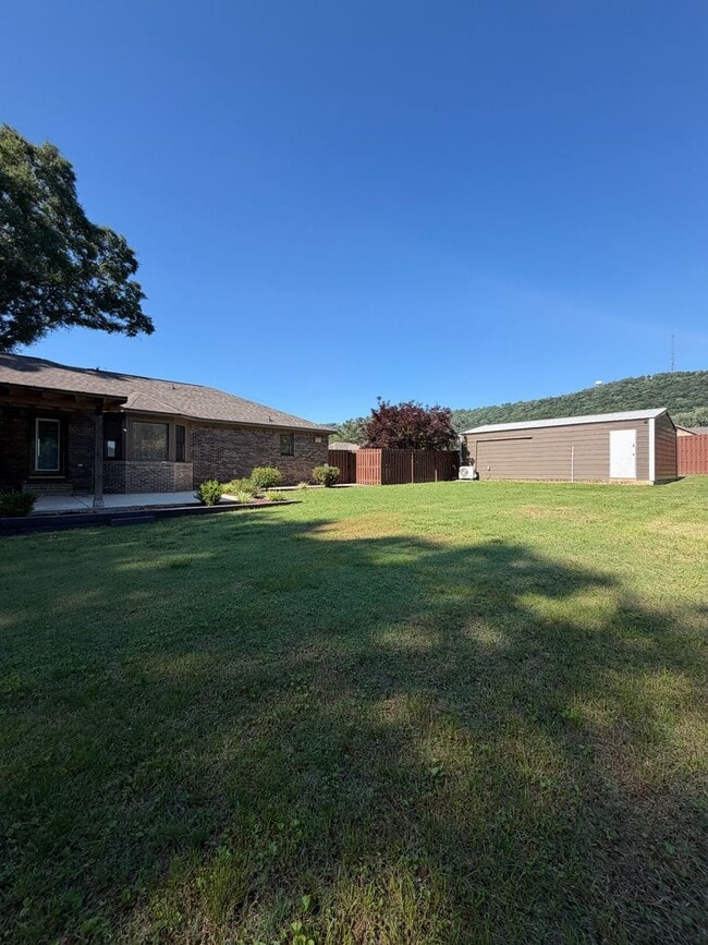 Building Photo - 125 Camp Ground Rd