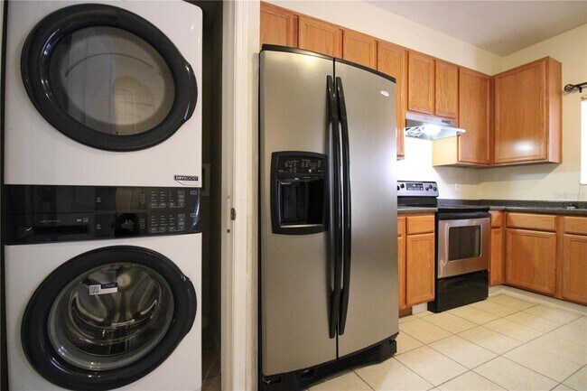 Building Photo - 507 NW 39th Rd