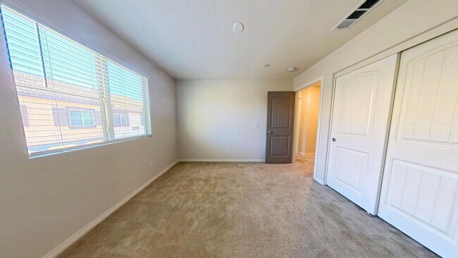 Building Photo - 24122 Tuscany Ave