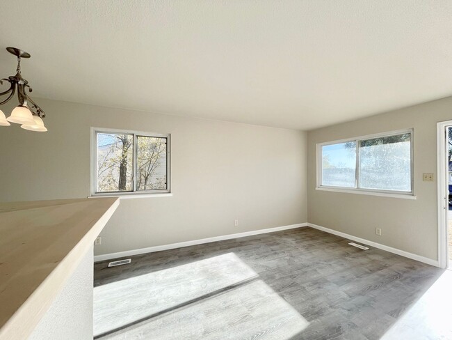 Building Photo - 3 Bedroom/ 1 Bathroom Rancher Close To Fort Carson