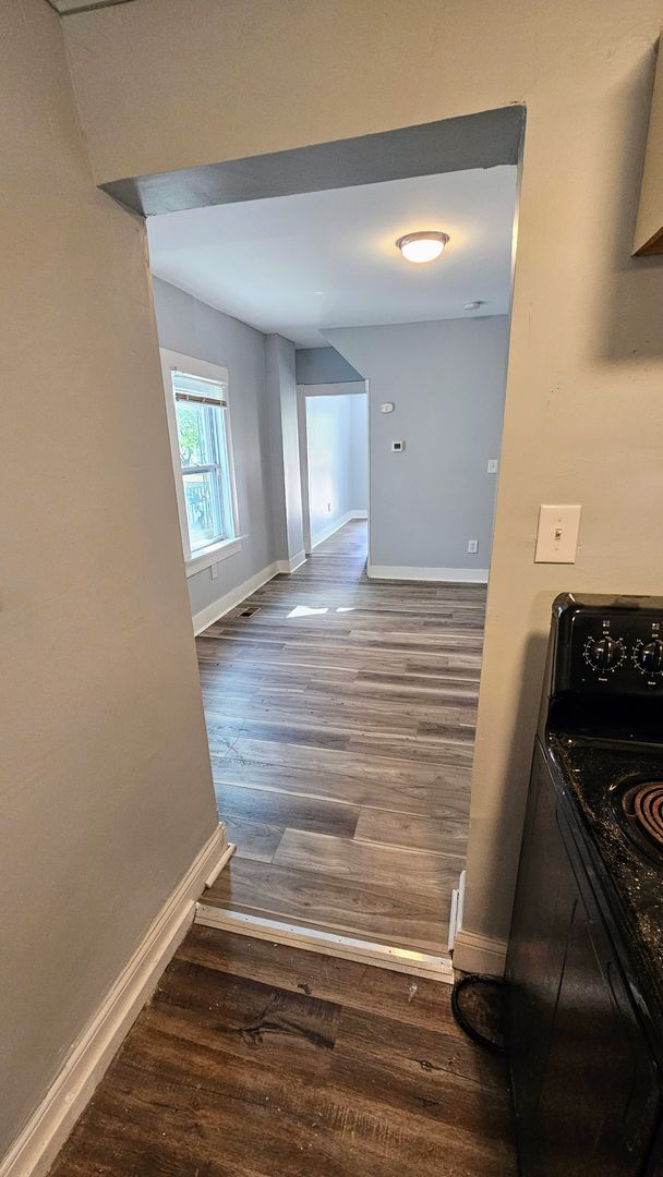 Building Photo - 142-144 West Park Avenue