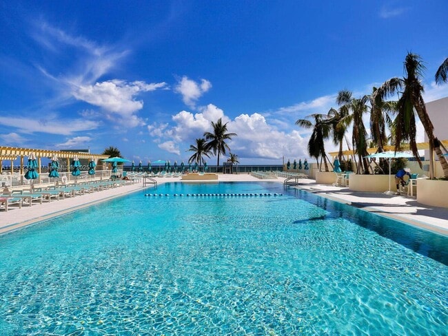 Building Photo - 2501 S Ocean Dr
