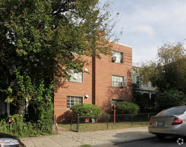 Primary Photo - 525 7th St NE