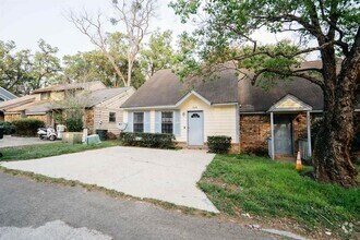 Building Photo - 729 Gold Nugget Trail