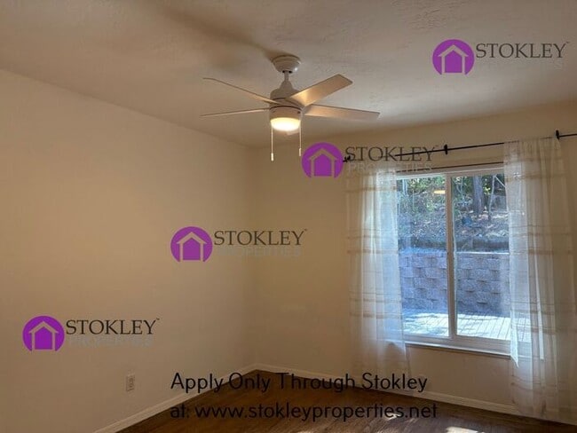 Building Photo - 3709 Sundale Rd
