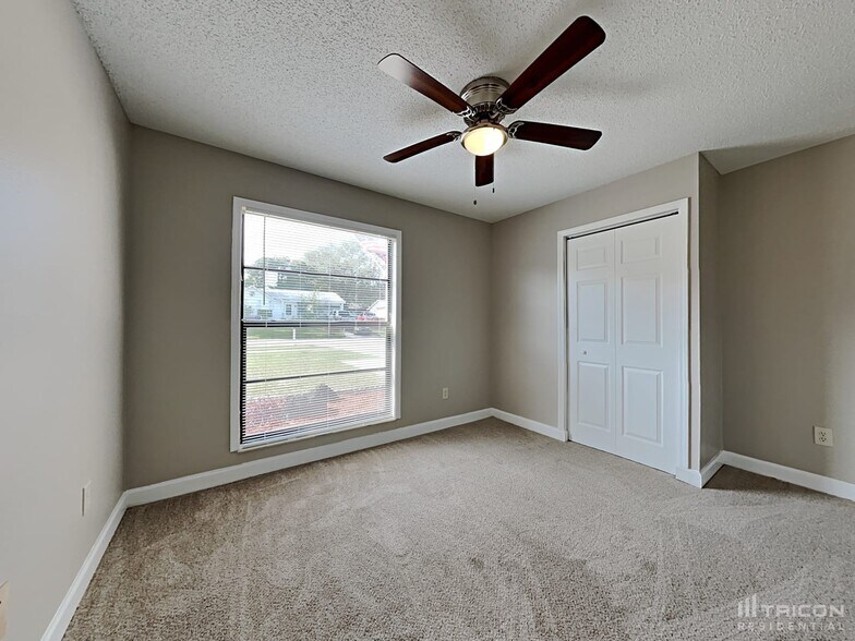 Building Photo - 1237 Edgerton Dr