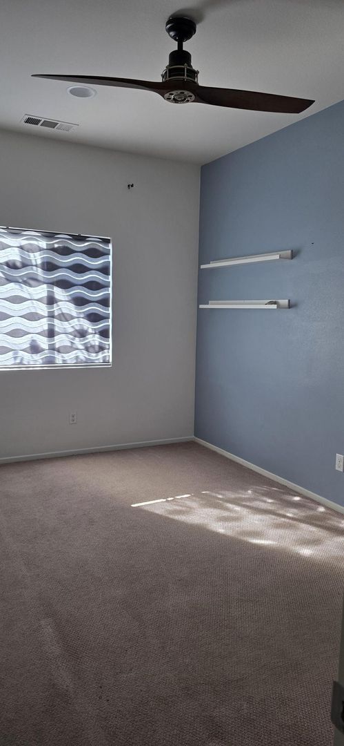 Building Photo - Beautiful Solar Home in Jurupa Valley Available Now!