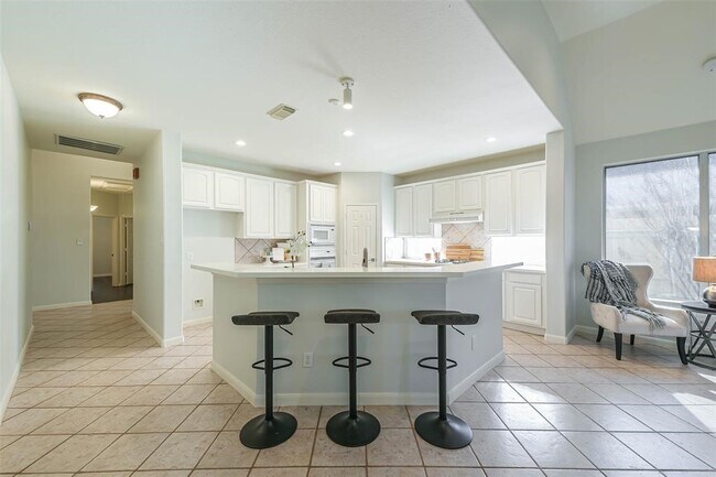 Building Photo - 3603 E Cedar Hollow Dr