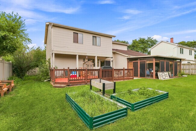 Building Photo - 982 Valleyview Dr