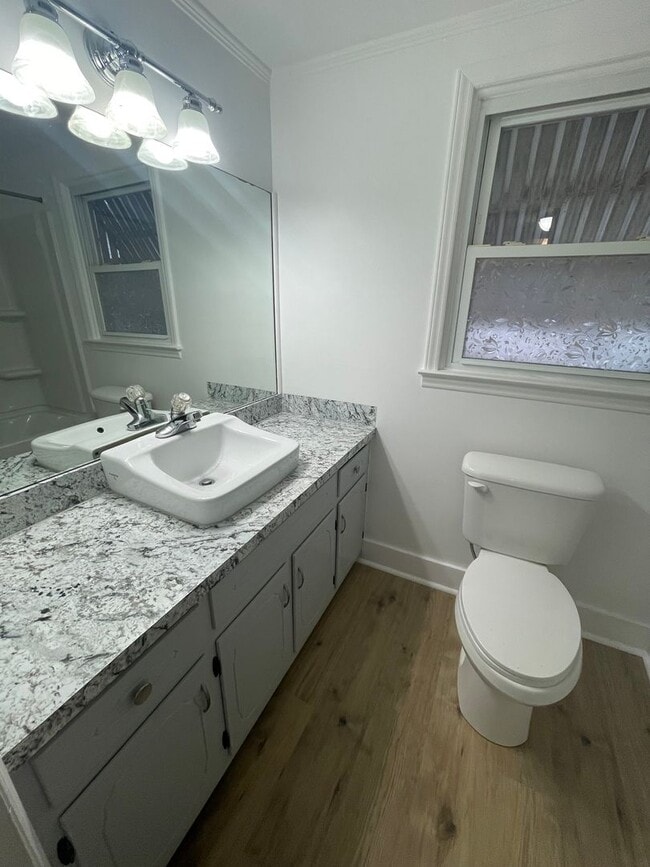 Building Photo - Welcome to this charming 2 bedroom, 1 bathroom home in Gastonia, NC.