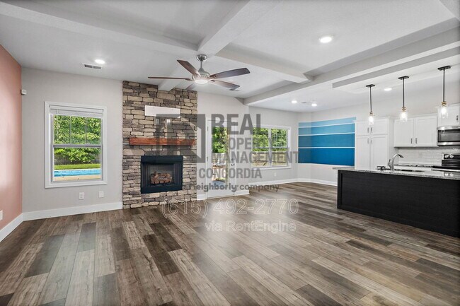 Building Photo - 338 Crusaw Dr