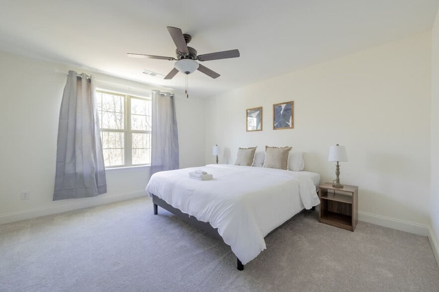 Building Photo - 3319 Old Hickory Blvd