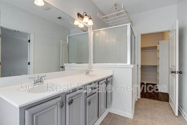 Building Photo - 7827 Anna Calla Way