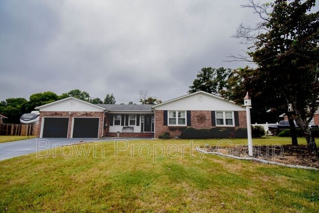 Primary Photo - 805 Southview Cir