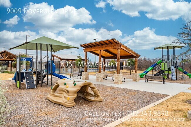 Building Photo - 9009 Doverglen Dr