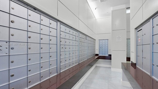 Building Photo - 18800 NE 29th Ave