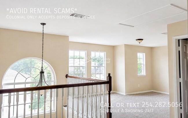 Building Photo - 711 Cattail Cir