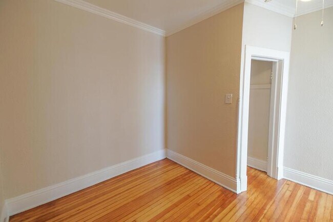 Building Photo - 1531 N Washington St