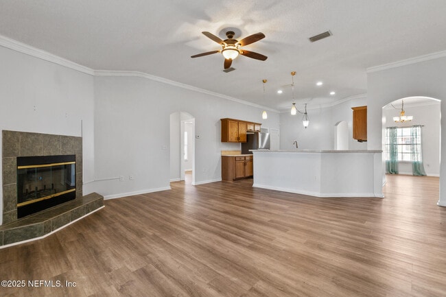 Building Photo - 3265 Woodglen Dr