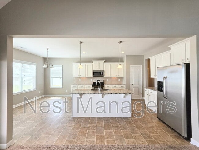 Building Photo - 2229 Andalusian Dr