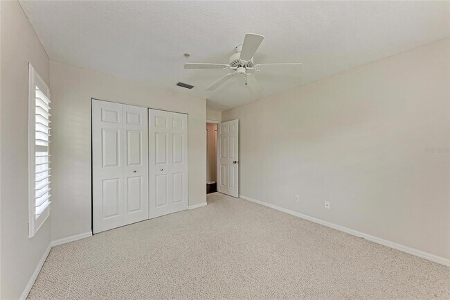 Building Photo - 803 Montrose Dr