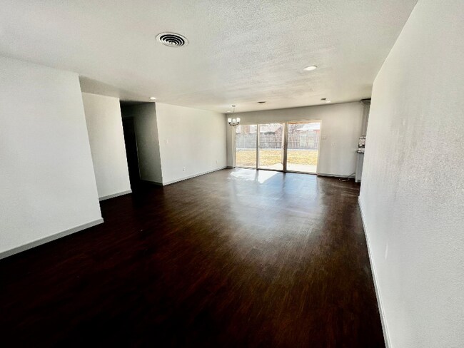 Building Photo - 5403 13th St