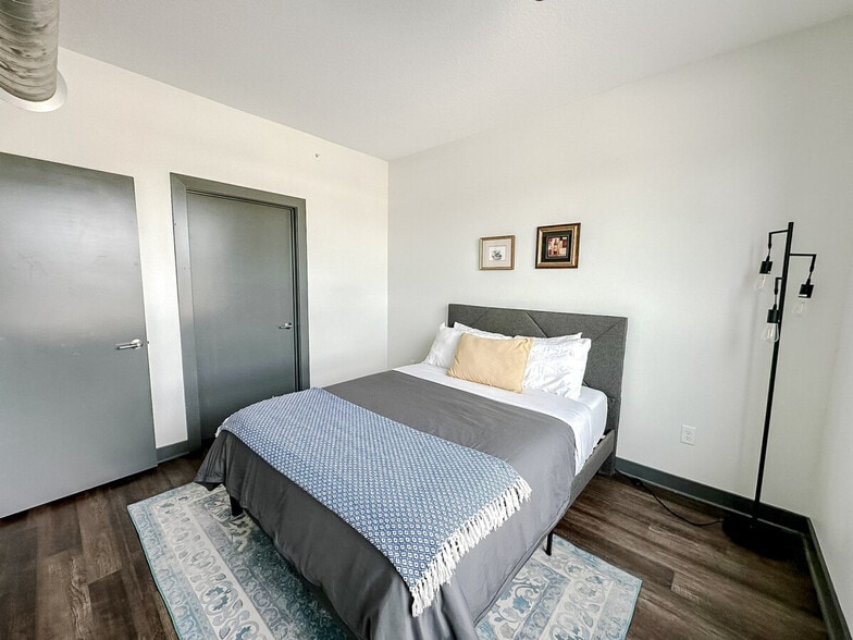 Building Photo - 1261 8th St