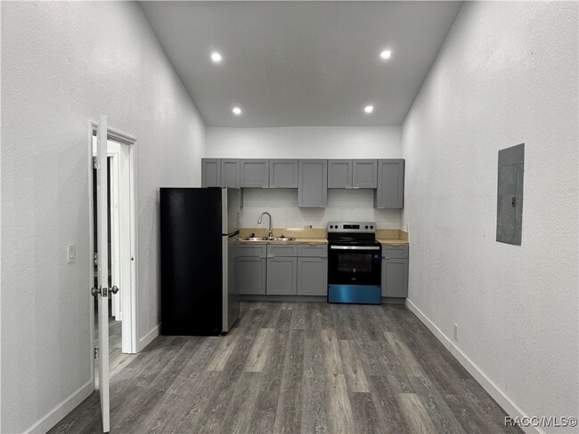 Building Photo - 6345 W Mango Ln