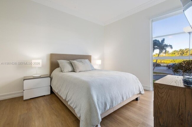 Building Photo - 20505 E Country Club Dr