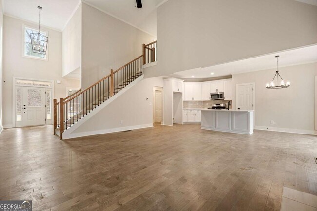 Building Photo - 370 Ansley Dr