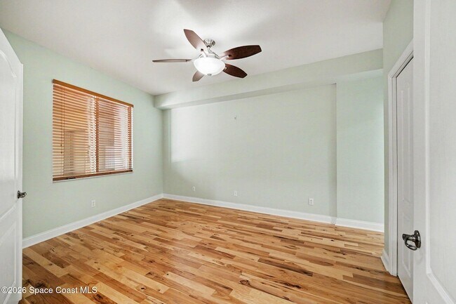 Building Photo - 601 N Miramar Ave