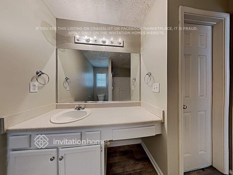 Building Photo - 114 Brooks Mill Ln