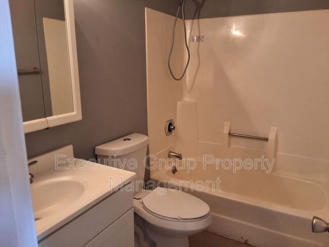 Building Photo - 355 Elmwood Dr