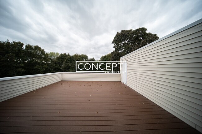 Building Photo - 208 Rawson Rd