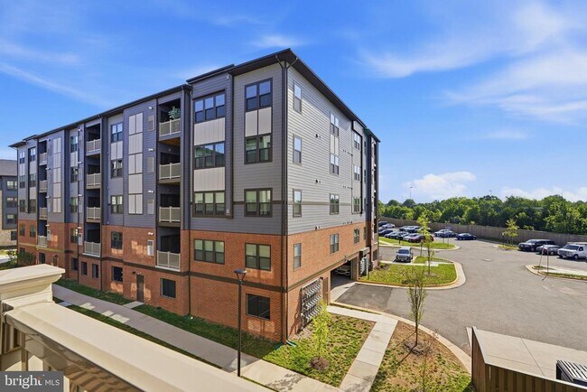 Building Photo - 4399 Peach Lily Ln