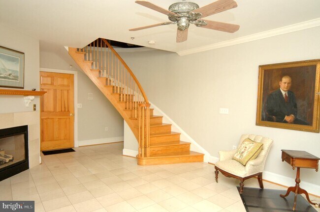 Building Photo - 706 S Bond St