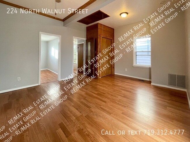 Building Photo - 224 N Walnut St