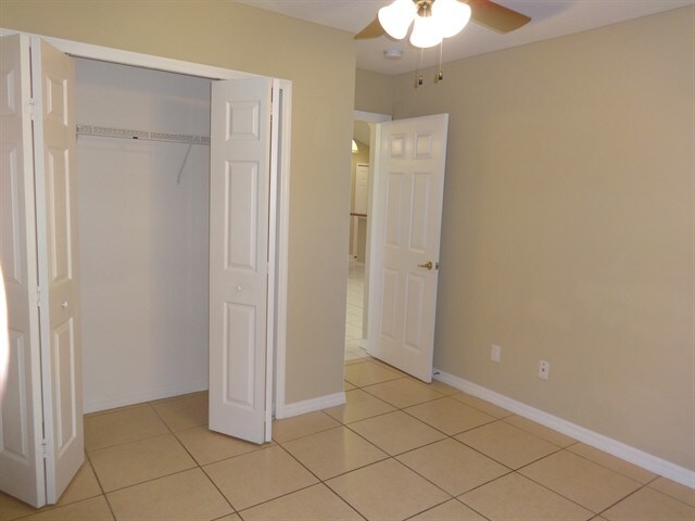 Building Photo - 2116 New Victor Rd
