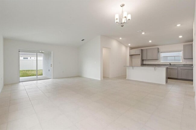 Building Photo - 3397 Rolling Plns Cir