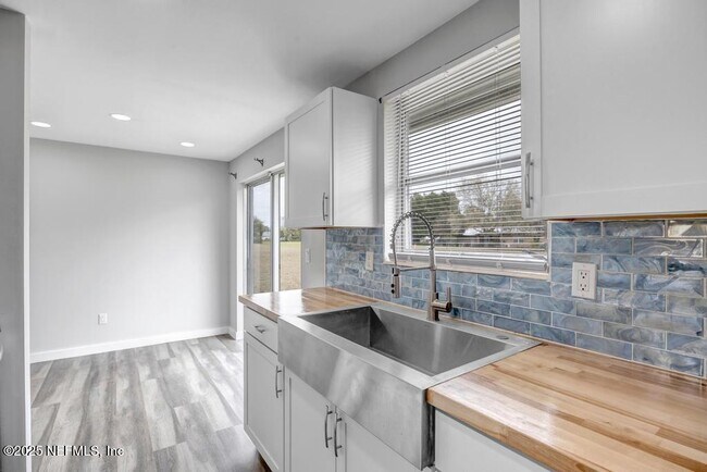Building Photo - 269 Hermosa Ct