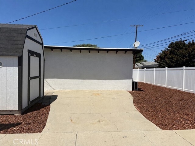 Building Photo - 1395 3rd St